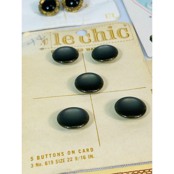 Vintage Buttons Lot Le Chic Lansing Pearls Ultracraft - Picture 5 of 9